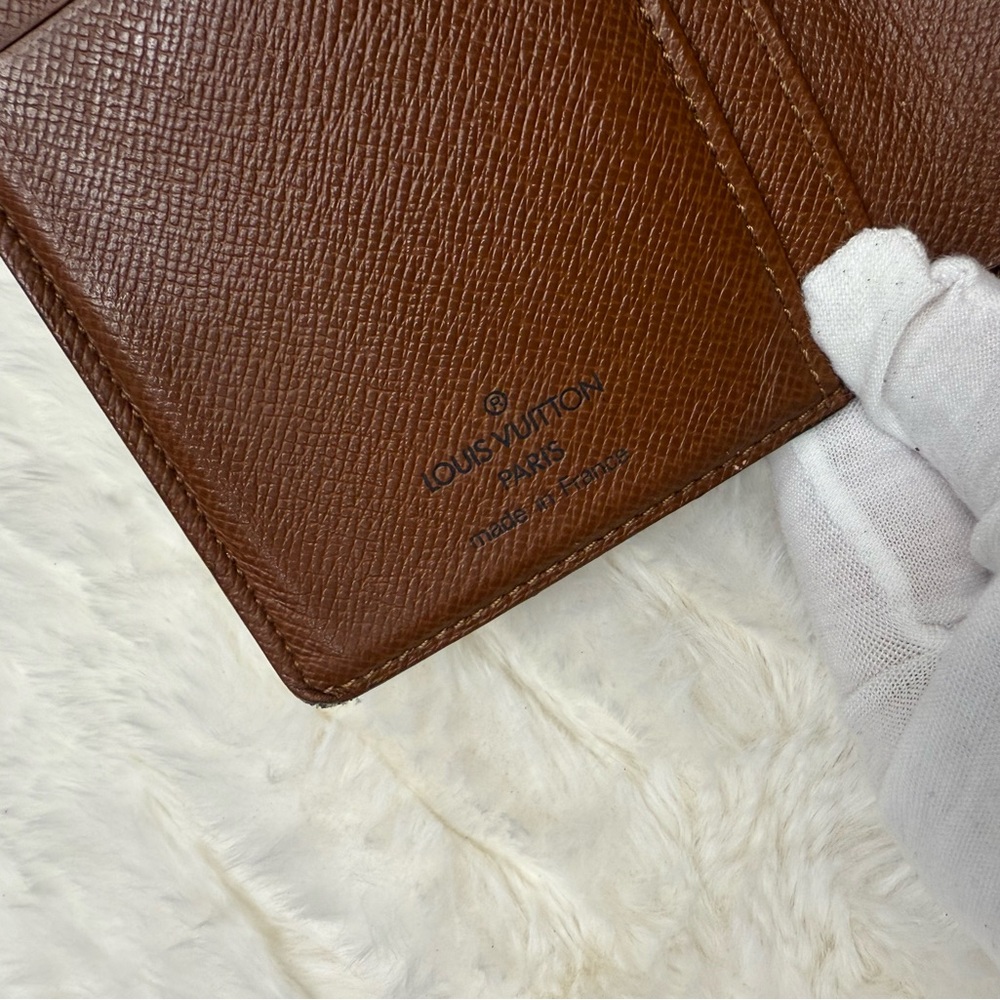 Authentic Louis Vuitton Monogram Kisslock Wallet - Picture 6 of 11